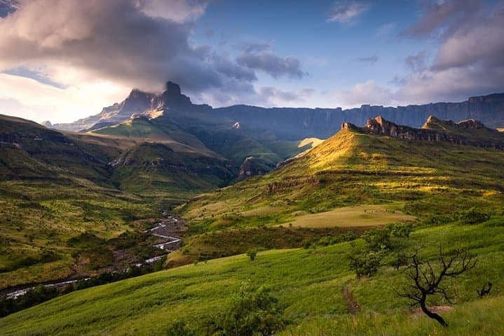 3-Day Drakensberg & Tala Game Reserve Safari from Durban: Giants, Game Drives & Mandela Site photo 3