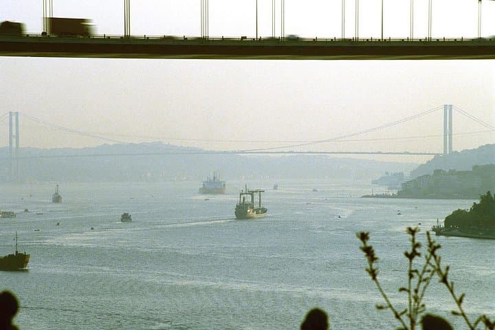 Bosphorus, Golden Horn & Eminönü Tour — Private Half-Day Cruise and Historic Walking Route