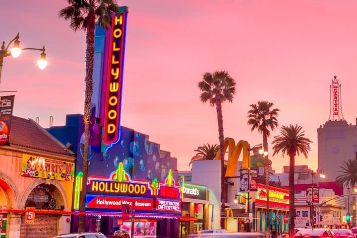 Hollywood and Beverly Hills Bus Tour: Insider Guide to LA's Iconic Sights photo 2
