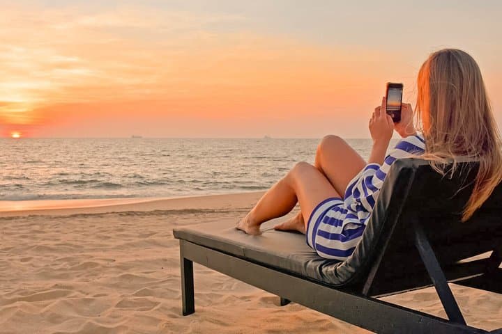 Sri Lanka Beach Hopping Adventure: Dolphins, Surf & Marine Sanctuaries