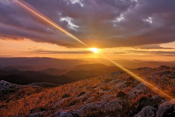 Montalbo Sunset Hike and Slow Food & Wine Tasting at Punta Cupeti photo 4