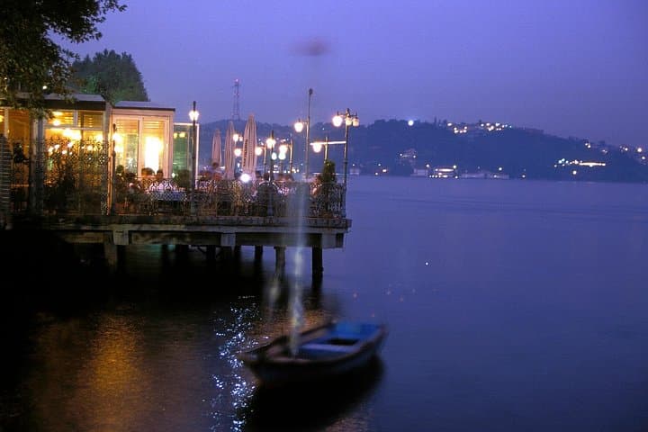 Bosphorus, Golden Horn & Eminönü Tour — Private Half-Day Cruise and Historic Walking Route photo 5