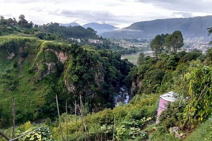 Private Namo Buddha Day Hike from Kathmandu to Thrangu Tashi Monastery
