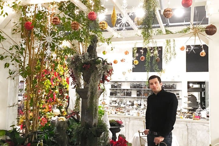 Old Pasadena Christmas Walking Tour with Afternoon Tea Ceremony photo 4