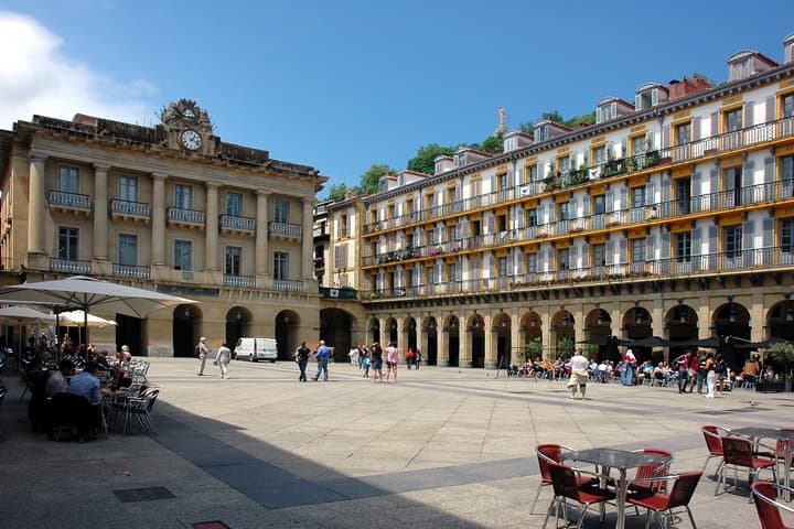 Private Full-Day San Sebastián Tour from Biarritz: Beaches, Views & Pintxos photo 2