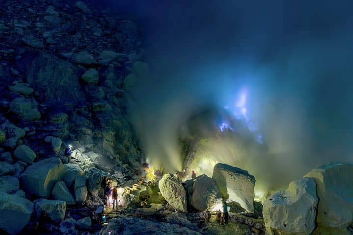 Midnight Trek to Mount Ijen: Blue Fire Full-Day Private Tour from Bali photo 5