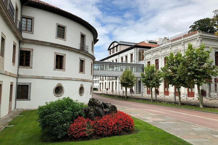 Walk the Old Rail to Las Caldas: Spa, Lunch and History near Oviedo
