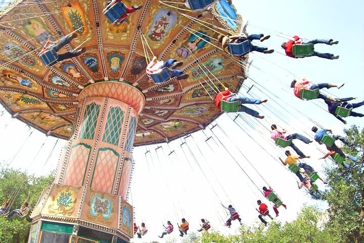 Discover Six Flags México: Full-Day Theme-Park Adventure in Mexico City photo 6
