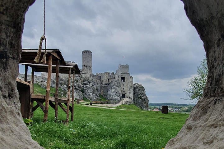 Follow Geralt: Witcher Tour to Ogrodzieniec Castle from Katowice photo 4