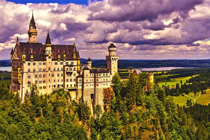 Private Day Trip to Neuschwanstein & Hohenschwangau with Oberammergau Visit photo 2