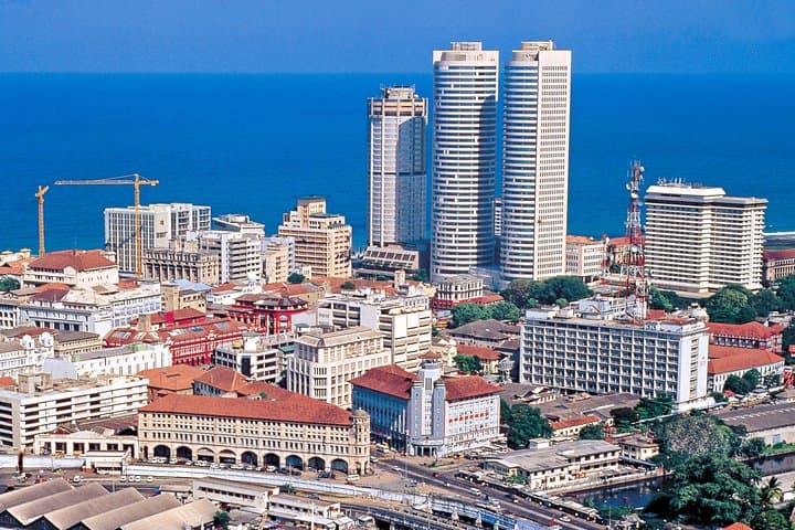 Colombo Day Tour from Bentota: Museums, Temples & Sunset at Galle Face photo 4