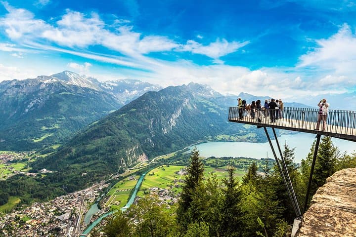 Private Day Trip from Geneva to Interlaken: Lakes, Alps & the Aare River