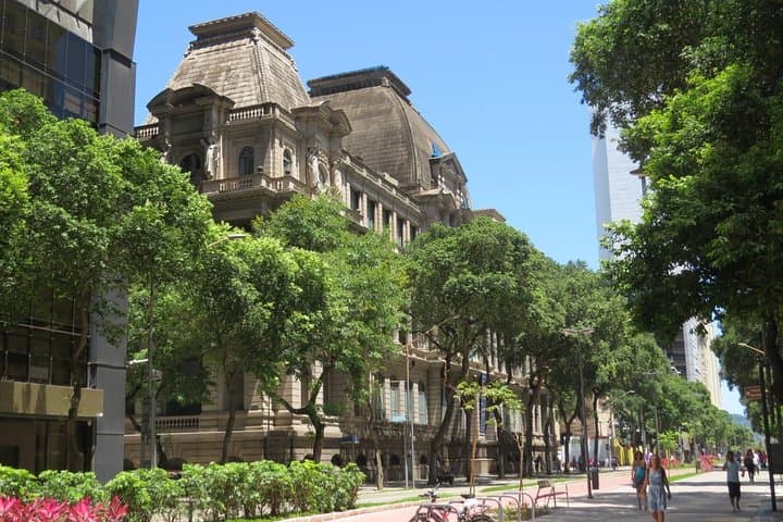 Historic-Center-Guided-Walk-Rio-de-Janeiro-culture-architecture photo 4