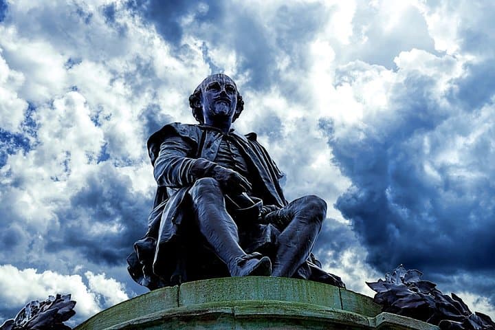 Private Stratford-Upon-Avon Day Tour from London — Actor-Led Shakespeare Experience