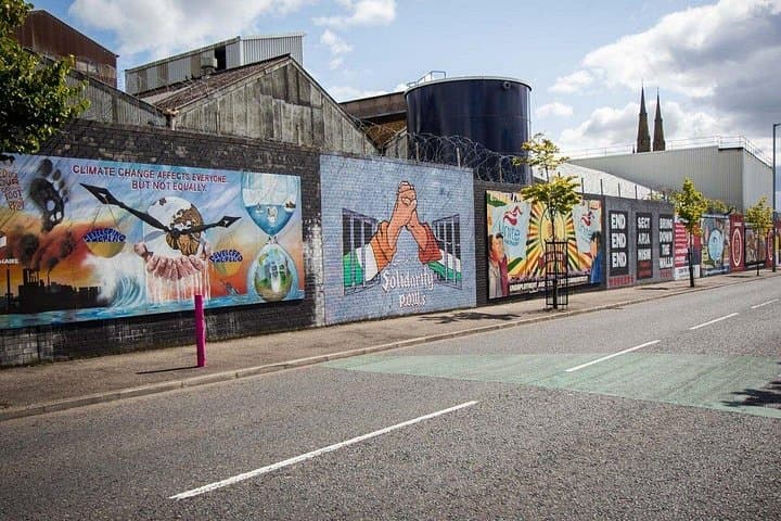 Belfast City History & Titanic Birthplace Private Tour — Full-Day Guide photo 6
