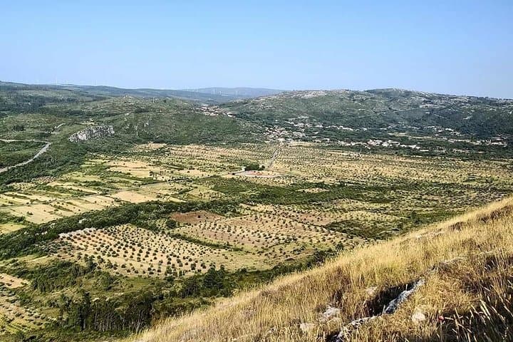 Discover Serra de Aire from Mendiga: Karst Walk & Cultural Immersion
