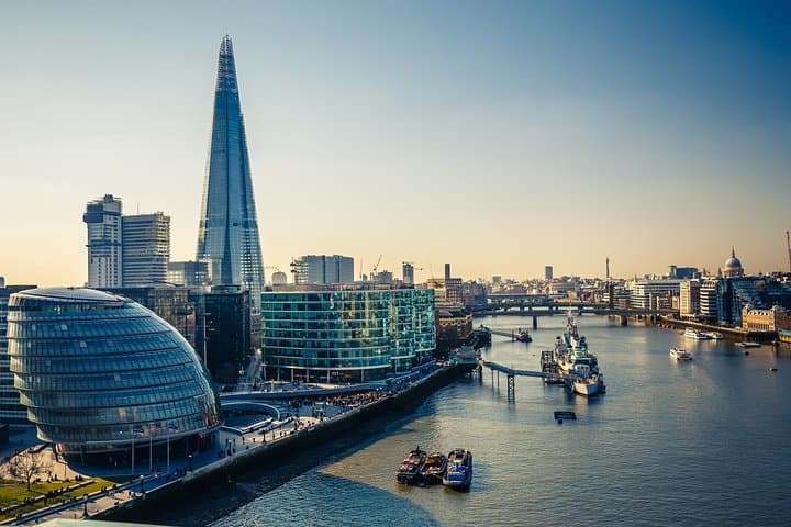 Tower Bridge Experience and Thames Scenic Cruise: Easy-Access Guided Tour photo 4