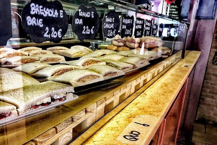 Brunetti's Venice: A Culinary Walking Tour Through Donna Leon's Venice photo 5