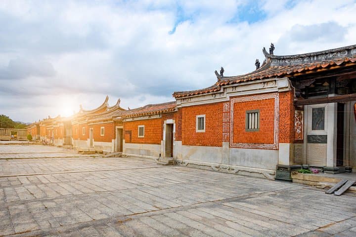 Romantic Walking Tour in Putian — Jiuli Scenic Area & Historic Love Stories photo 3