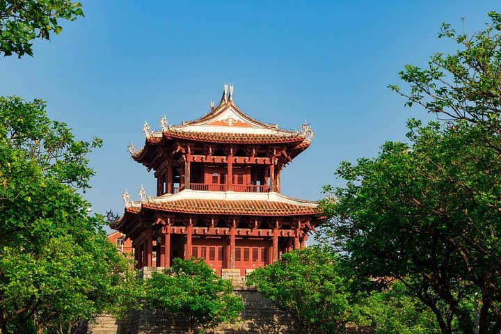 Romantic Walking Tour in Putian — Jiuli Scenic Area & Historic Love Stories