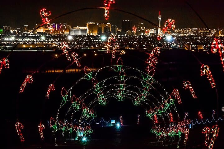 Drive the Glittering Lights: Las Vegas Motor Speedway Holiday Drive-Thru Guide photo 6