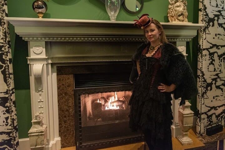 Madams of DC: Civil War–Era Walking Tour Along Pennsylvania Avenue photo 5