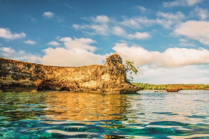 Pink Beach & Southeast Gili Islands: Full-Day Private Snorkel Tour from Lombok photo 3