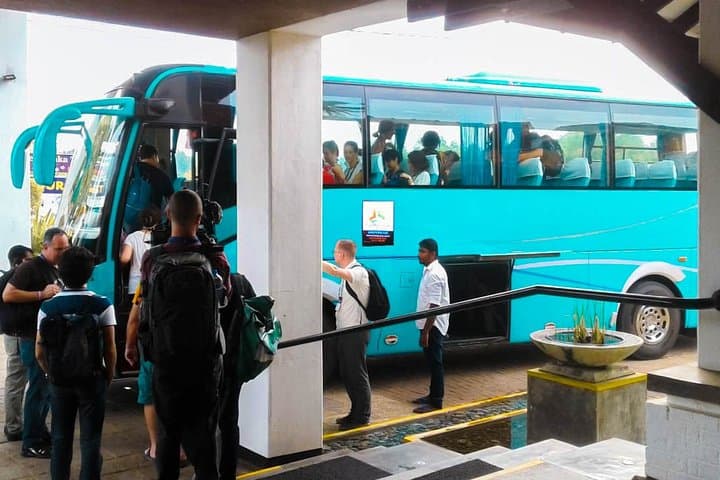 Private Transfer from Colombo Airport (CMB) to Amaya Lake Dambulla — Reliable Door-to-Door Service photo 6