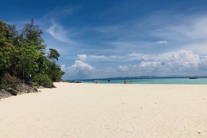 Day Trip to Phi Phi Islands: Phuket Express Ferry with Lunch & Snorkeling photo 2