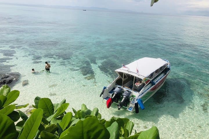 Day Trip to Phi Phi Islands: Phuket Express Ferry with Lunch & Snorkeling photo 6
