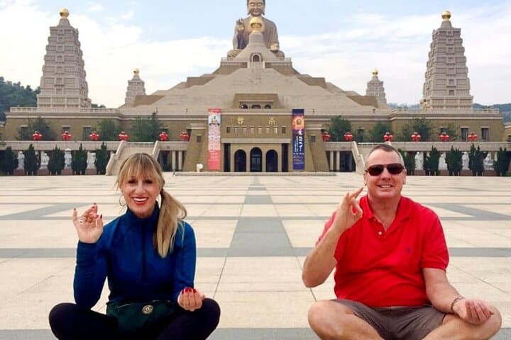 5-Day Southern Taiwan: Kenting Beaches, Kaohsiung Art & Tainan History