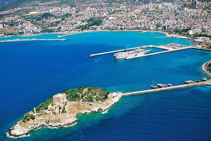 Kusadasi Private Walking Tour — Pigeon Island, Historic Baths & Market Stroll photo 3