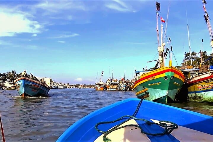 Negombo City Tour from Mount Lavinia: Fish Market, Dutch Fort & Hamilton Canal photo 6