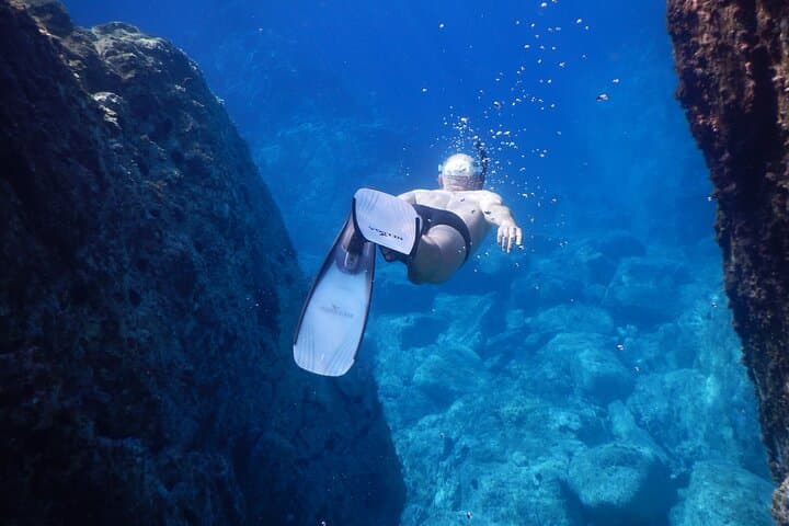 Scuba Diving in Hikkaduwa: Coral Gardens, Turtles & PADI Courses photo 3