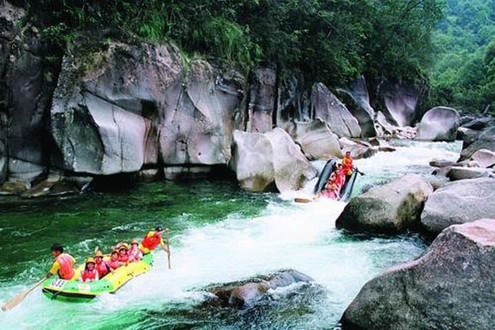 Wuyishan Rubber-Boat Drifting at Qinlong Waterfall: Spring Water River Adventure photo 2