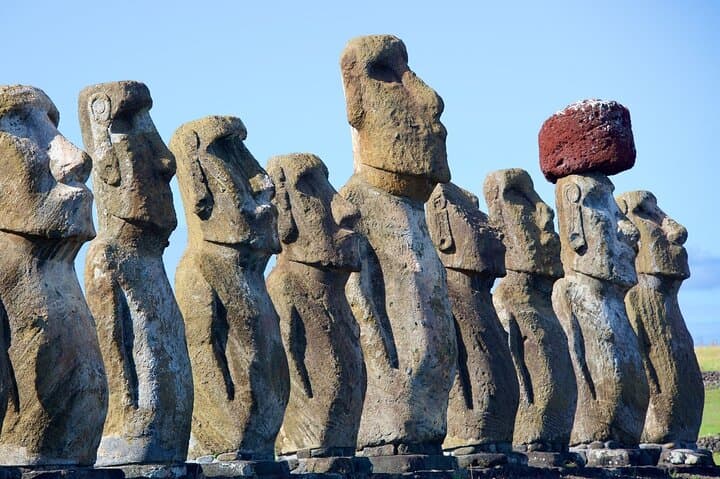 Sunrise at Ahu Tongariki: Dawn Among the Moai on Easter Island photo 4