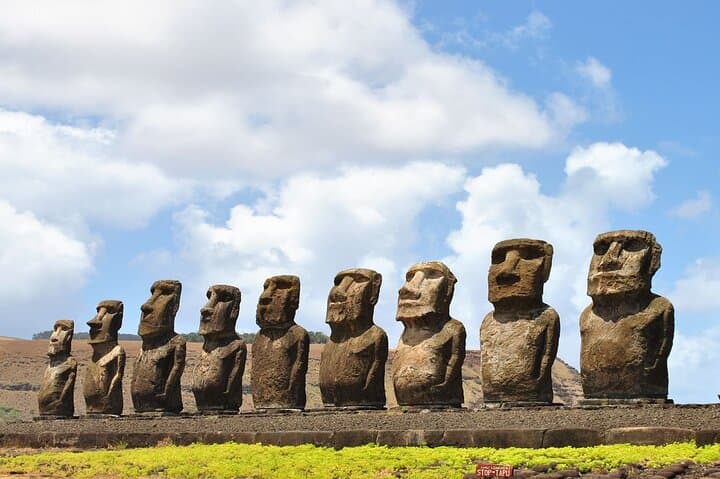 Sunrise at Ahu Tongariki: Dawn Among the Moai on Easter Island photo 5