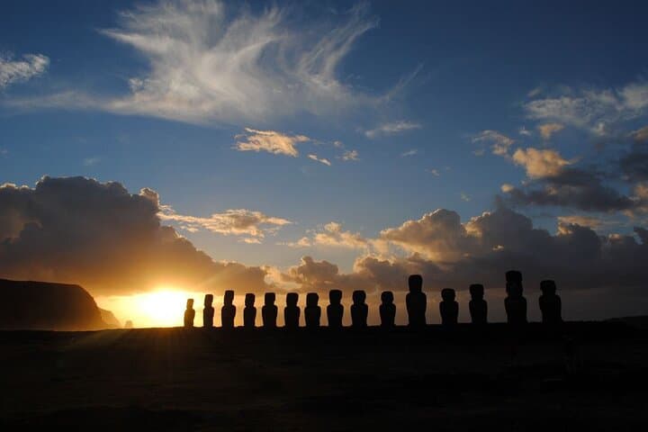 Sunrise at Ahu Tongariki: Dawn Among the Moai on Easter Island