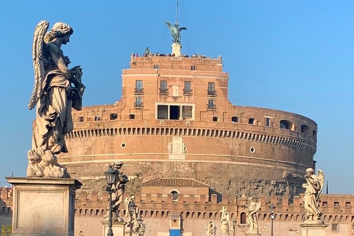 E‑bike Tour Through Trastevere: Small‑Group Guided Ride in Rome photo 3