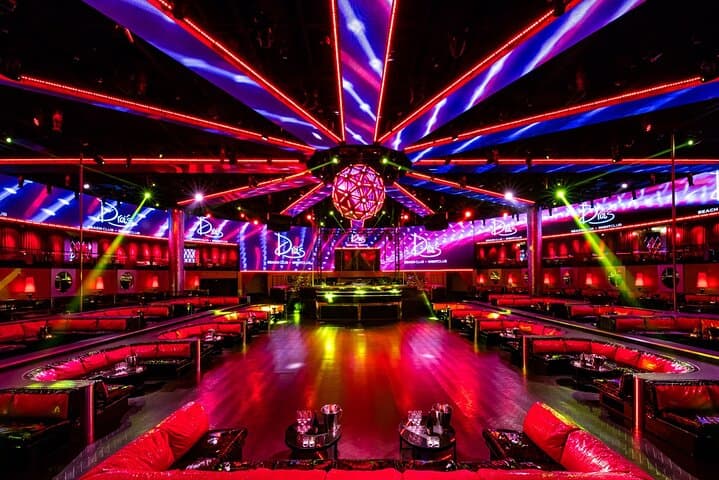 Las Vegas VIP Bachelorette Club Crawl — Skip-the-Line Party Bus Experience photo 4