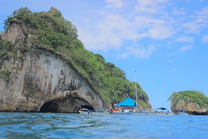 Los Arcos & Playa Las Animas: Catamaran Snorkel and Beach Day from Puerto Vallarta photo 2
