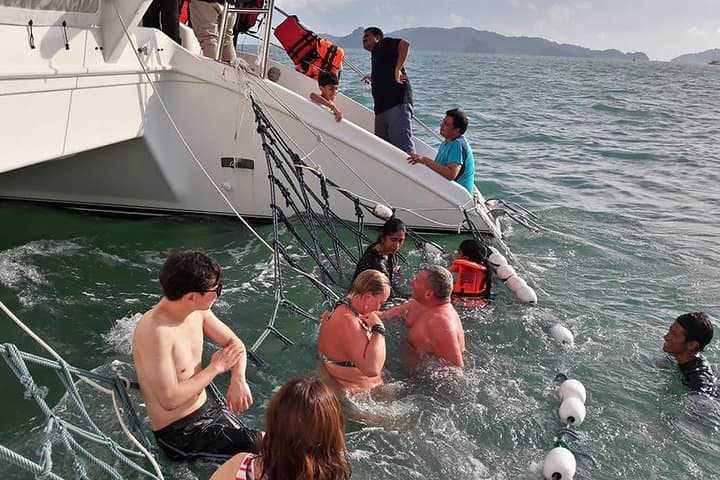 sunset-dinner-yacht-cruise-kuah-jetty-langkawi photo 4