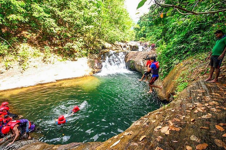 Kelani River Rafting & Canyoning in Kitulgala: 5km Whitewater Adventure photo 2
