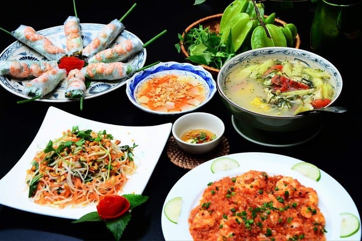 Half-day Hanoi Home Cooking Class: Market-to-Table Vietnamese Cooking on the Red River photo 5