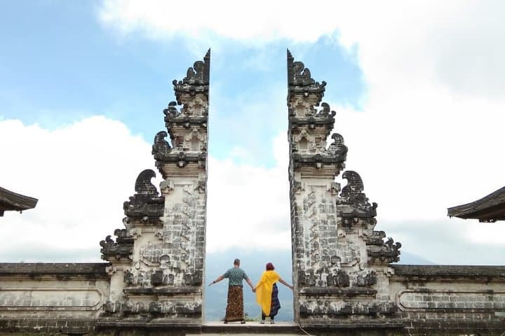 Bali Iconic Waterfall, Swing & Temple Private Tour — Lempuyang to Tegalalang photo 2