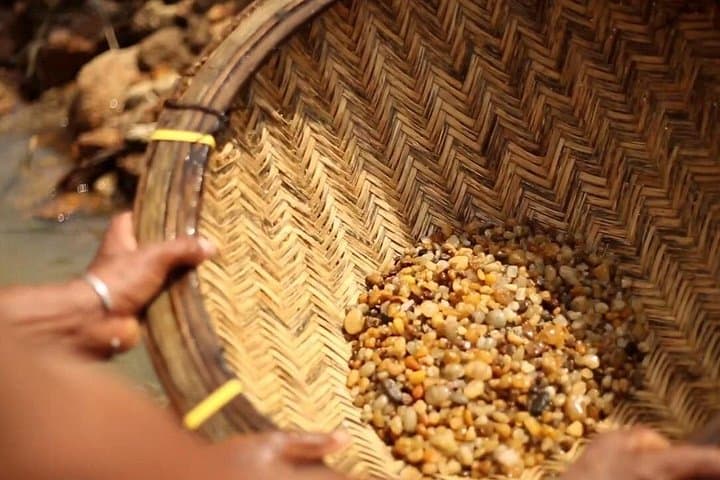 Day Trip to Ratnapura Gem Mines from Kalutara: What to Expect photo 2
