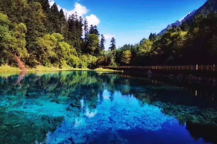 Private 3-Day Jiuzhaigou & Huanglong Tour from Chengdu by Car