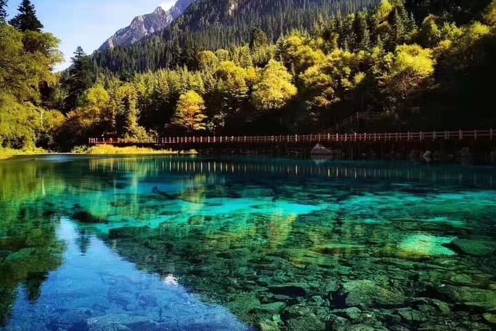 Private 3-Day Jiuzhaigou & Huanglong Tour from Chengdu by Car photo 2