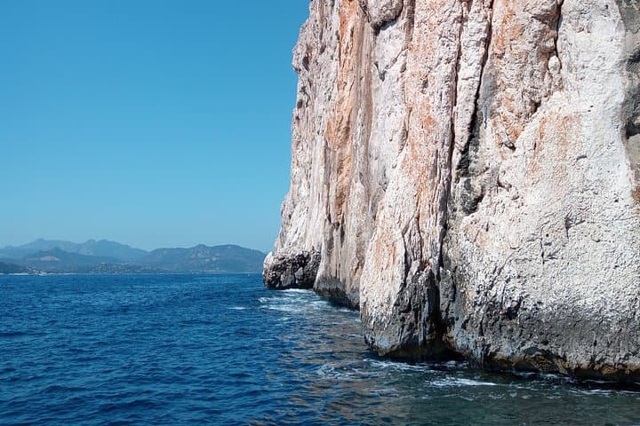 Tavolara & Molara Rubber-Boat Excursion — Crystal Coves and Posidonia Pools photo 3