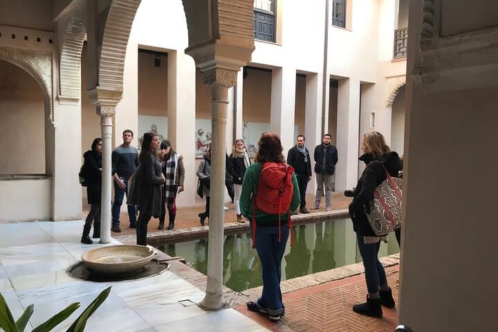 Granada Albaicín Private Walking Tour — San Nicolás Views & Moorish Lanes photo 5